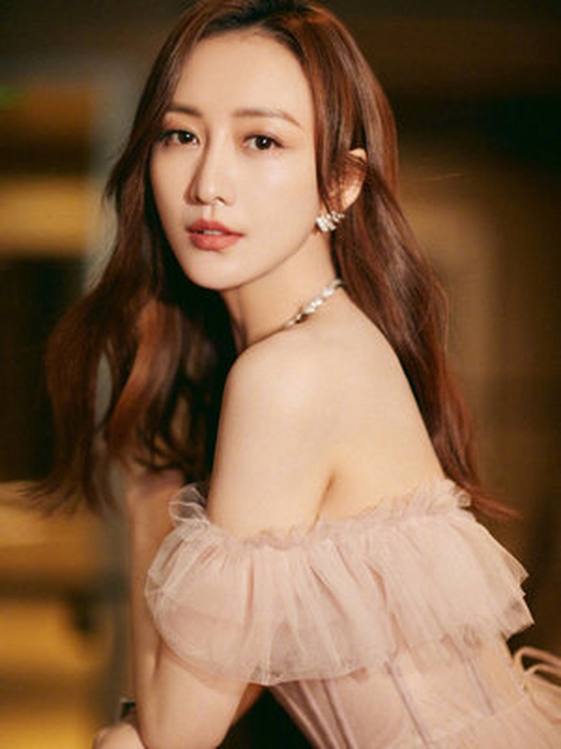 王鸥